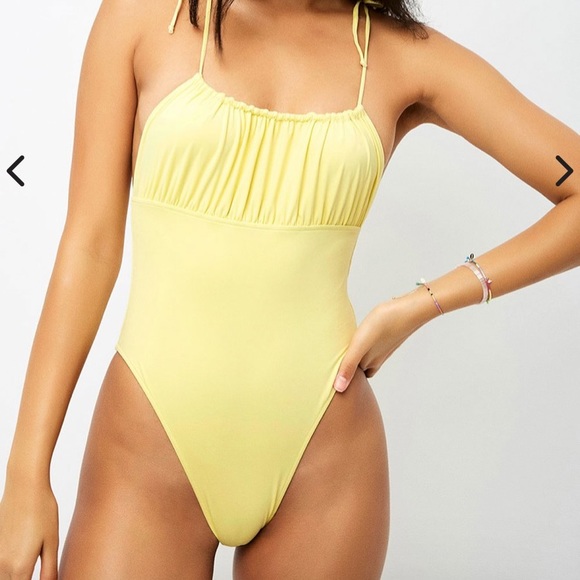 Frankie’s bikini - Picture 1 of 4